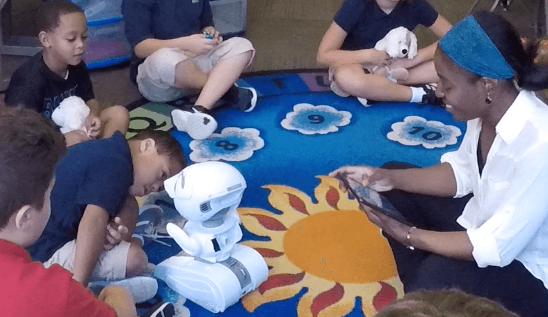 Peerbots — Social Robot Face & Controller — image 19